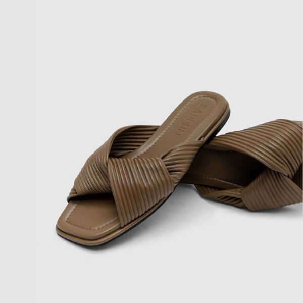 Cherisy Twisted Slipper (1cm)