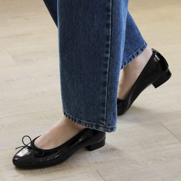 Lovellie Enamel Ribbon Flats (2cm)