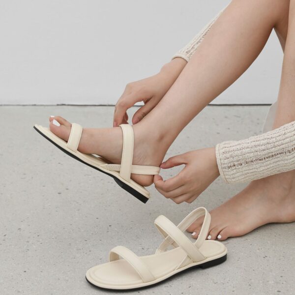 Rovina Round Strap Sandals (1cm)