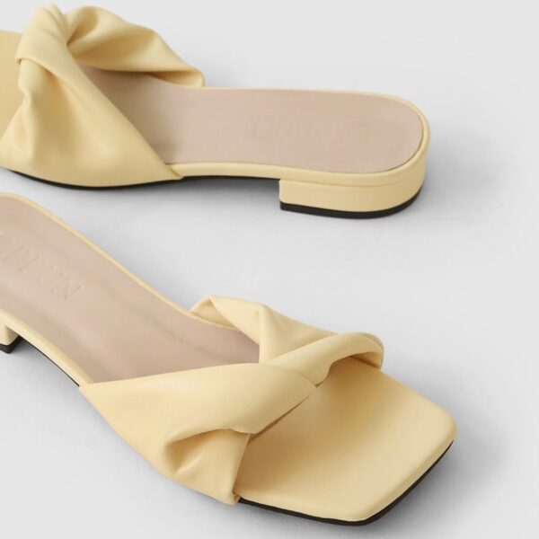 Shuany Twisted Strap Slipper (2cm)