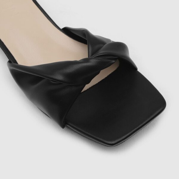 Shuany Twisted Strap Slipper (2cm)